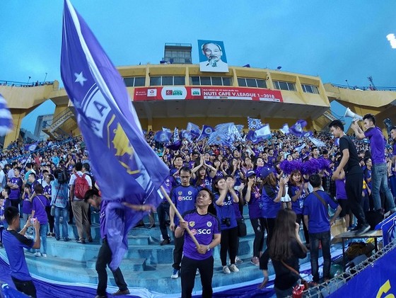 Nuti Cafe V-League 2018: HA.GL vỡ trận trên sân Hàng Đẫy ảnh 1