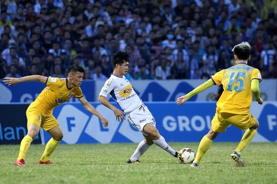 HA.GL - Thanh Hóa 1-0: Công Phượng khiến Tiến Dũng ôm hận ảnh 1