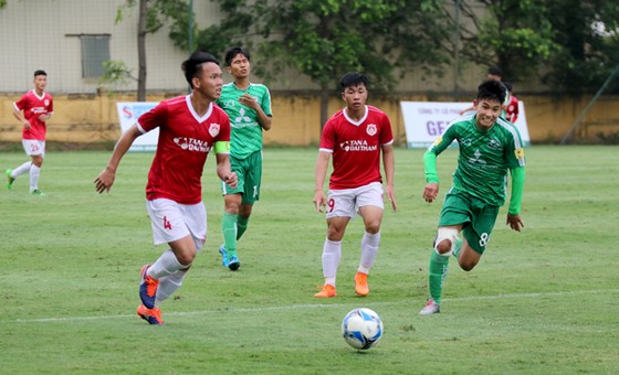 Giải bóng đá hạng Nhì 2018: Tăng tốc ảnh 1