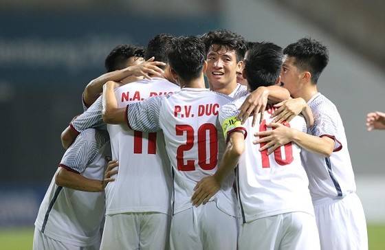 Việt Nam - Nepal 2-0: Bắt kịp ngôi đầu cùng Nhật Bản ảnh 5