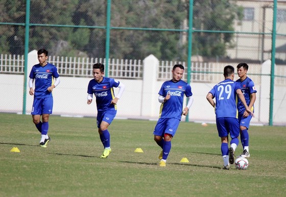 Văn Toàn và Trọng Hoàng hy vọng góp mặt trong trận gặp Iraq ảnh 3