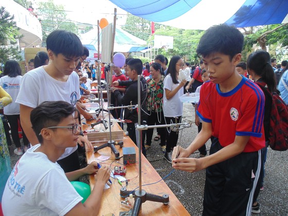 TPHCM: Kỳ thi tuyển sinh lớp 10 sẽ diễn ra trong hai ngày 2 và 3-6 ảnh 1