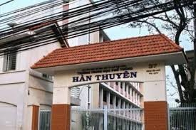 Dọa phạt học sinh "ngậm dép" cô giáo bị hạ bậc thi đua ảnh 2