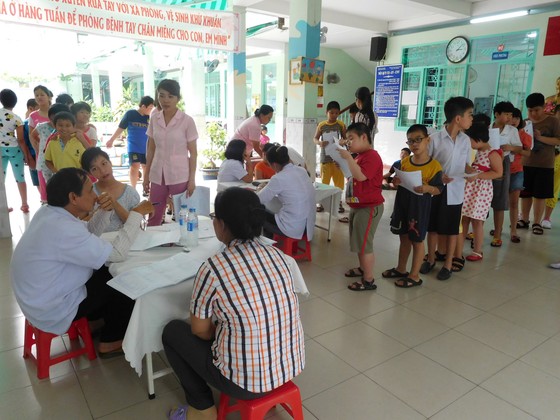 Không bắt buộc học sinh mua bảo hiểm tai nạn ảnh 2