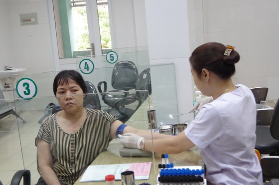 Bệnh viện Quân y 175 tầm soát ung thư miễn phí cho giáo viên ảnh 1