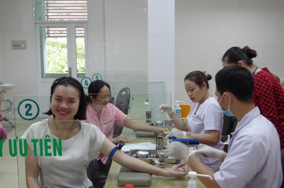 Bệnh viện Quân y 175 tầm soát ung thư miễn phí cho giáo viên ảnh 2
