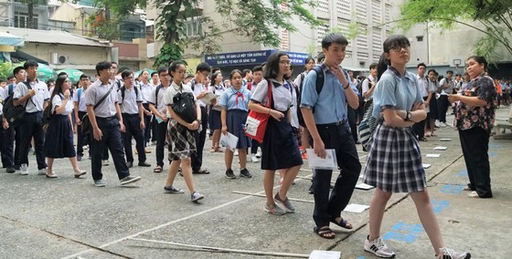 Hơn 80.000 thí sinh TPHCM bước vào môn thi đầu tiên kỳ thi tuyển sinh lớp 10 ảnh 11