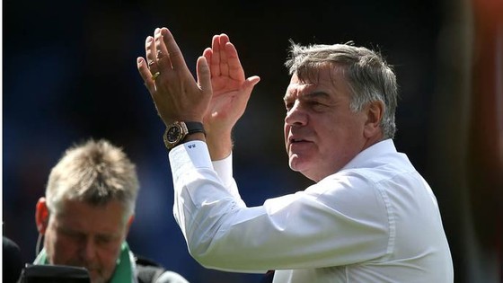 HLV Sam Allardyce: Xứng danh “Vua trụ hạng” HLV Sam Allardyce vẫn cho thấy đẳng cấp của một chuyên gia trụ hạng hàng đầu Premier League.