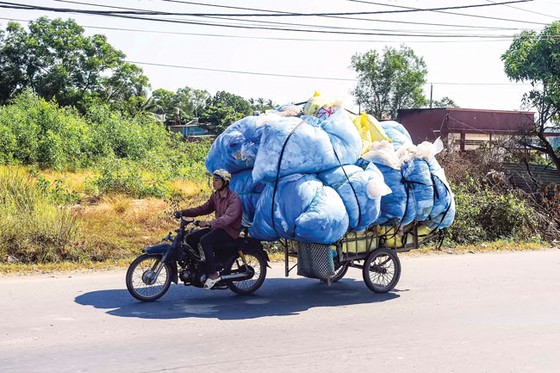 Hiểm nguy “xe mù” ảnh 8