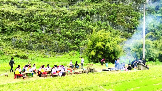 Biên giới yêu thương ảnh 3