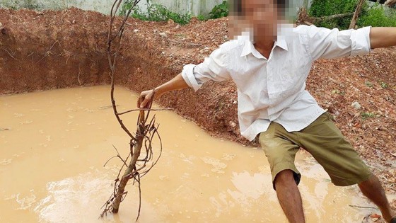 2 em nhỏ bị tử vong dưới hố nước tại Hà Tĩnh ảnh 1