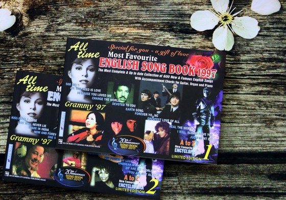 Song book 1997 tái xuất sau 20 năm ảnh 1