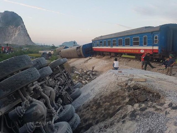 Hiện trường vụ tai nạn đường sắt tại Thanh Hoá
