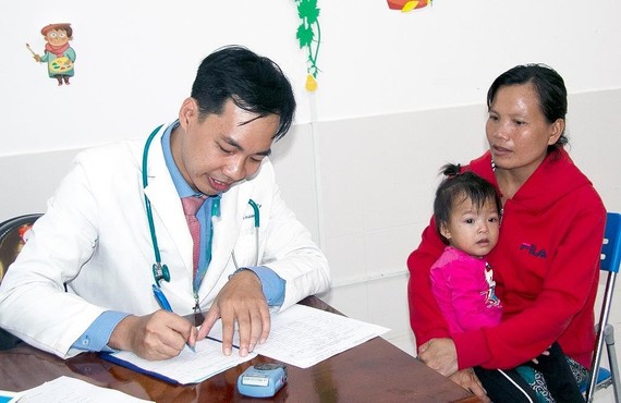 Từ nay trẻ em vùng nông thôn Trà Vinh có điều kiện để được khám, chữa bệnh với dịch vụ y tế chất lượng cao, không phải lên TPHCM xa xôi nữa