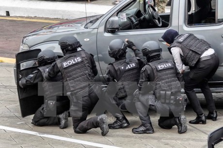 Cảnh sát chống khủng bố Malaysia tham gia công tác huấn luyện nghiệp vụ tại Kuala Lumpur. Nguồn:  TTXVN