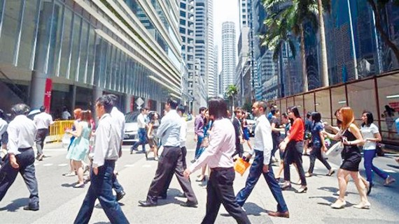 Luân chuyển lao động có tay nghề sẽ khiến thị trường lao động ASEAN tốt hơn (ảnh: Straits Times)