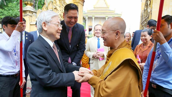 Tổng Bí thư Nguyễn Phú Trọng thăm Đại Tăng thống Bukri