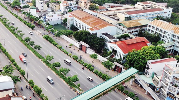  Đường Phạm Văn Đồng (TPHCM) được đầu tư theo hình thức BT Ảnh: Thành Trí