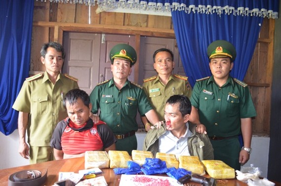 Hai nghi phạm vận chuyển ma túy trái phép bị cơ quan chức năng 2 nước Việt Nam – Lào bắt giữ