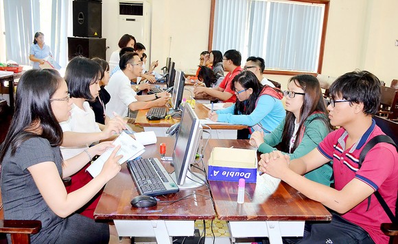 Ngành sư phạm chật vật tuyển sinh ảnh 1