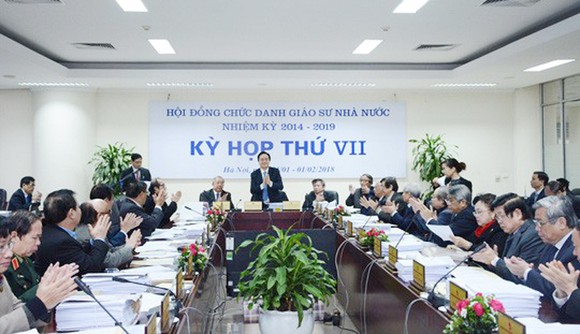 Xem xét lại 129 hồ sơ GS- PGS, trong đó có Bộ trưởng Bộ Y tế ảnh 1