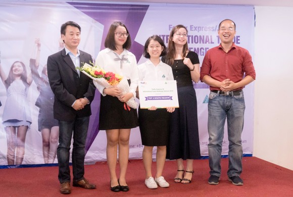 UK Academy đại diện Việt Nam tham dự vòng thi khu vực châu Á - Thái Bình Dương ITC 2018 ảnh 2