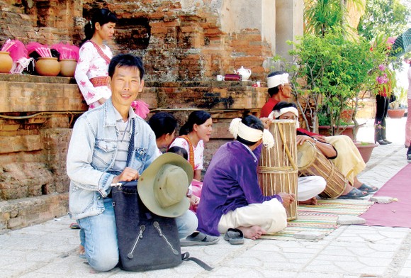 Họa sĩ Trần Văn Hải: Dấu ấn riêng từ tranh thủy mặc ảnh 2