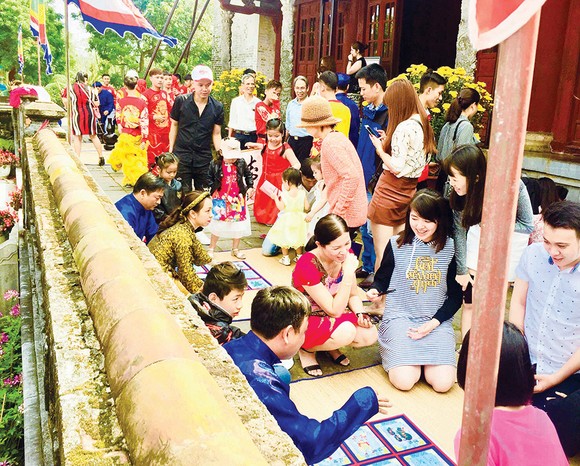 Nét đẹp lễ hội đầu Xuân Huế ảnh 4