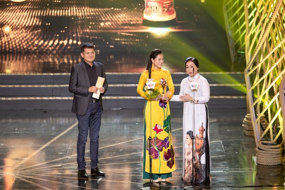 Gạo nếp gạo tẻ đại thắng tại Mai vàng 2018 ảnh 2