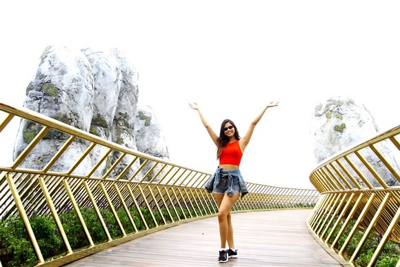 Cầu Vàng Đà Nẵng lọt Top 100 địa điểm tuyệt vời nhất thế giới ảnh 2