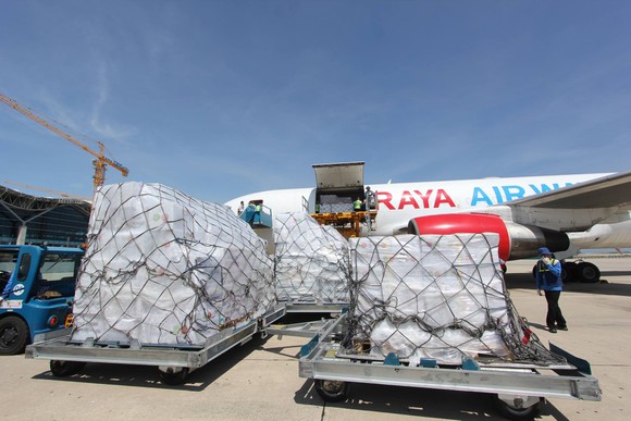 Hàng cứu trợ từ Cộng đồng ASEAN đến Việt Nam ảnh 4