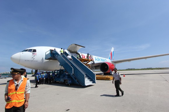 Hàng cứu trợ từ Cộng đồng ASEAN đến Việt Nam ảnh 1