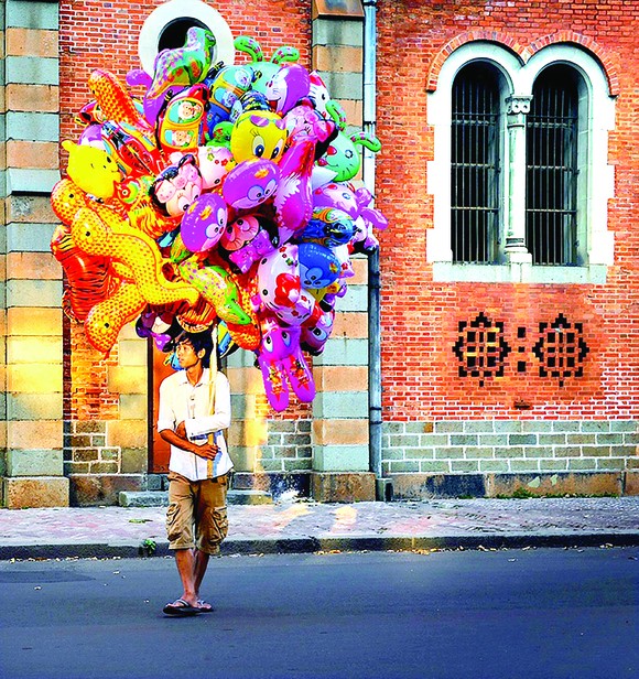 Mưu sinh là tập sách ảnh mới nhất của nhiếp ảnh gia Trần Thế Phong ảnh 1