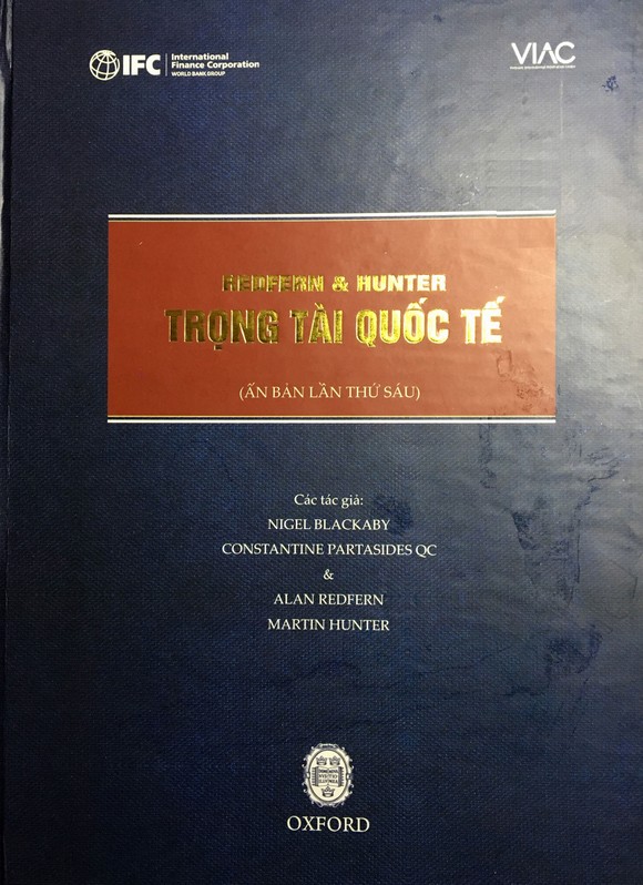 Sách tham khảo hữu ích về hoạt động trọng tài ảnh 1