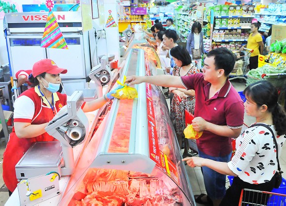 Dời thời điểm truy xuất 100% lượng thịt tiêu thụ tại TPHCM đến tháng 9-2017 ảnh 1