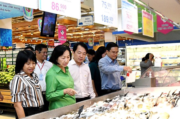 Quyết liệt kiểm tra thực phẩm ảnh 1