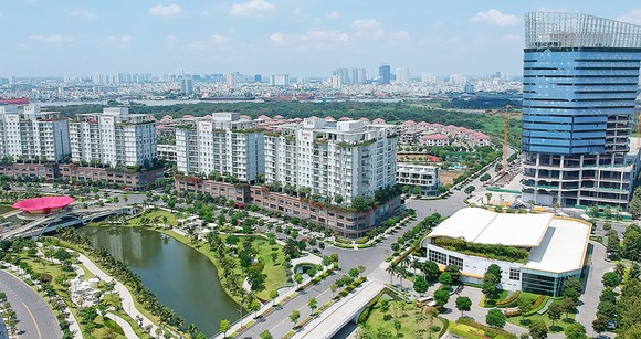 Chủ tịch UBND TPHCM Nguyễn Thành Phong: Rà soát, thu hồi dự án treo ảnh 2