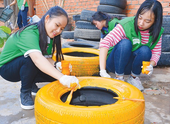 Rác - dọn một, xả mười! ảnh 1