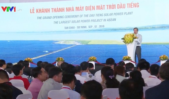 Khánh thành nhà máy điện mặt trời lớn nhất Đông Nam Á ảnh 1