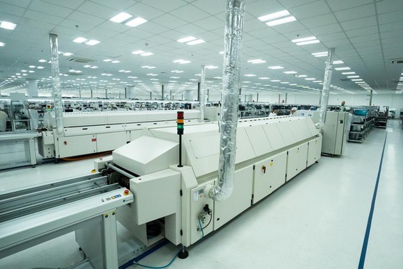 Vingroup động thổ Nhà máy điện thoại thông minh công suất 125 triệu máy/năm ảnh 1
