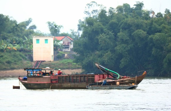 Nhức nhối nạn khai thác cát ở Quảng Nam ảnh 2