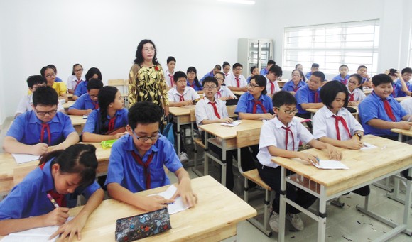 TPHCM bàn giải pháp khôi phục hình ảnh người thầy ảnh 1
