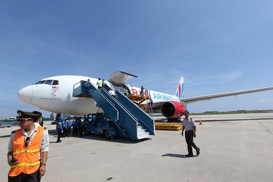 ASEAN sends aid to typhoon victims in Vietnam ảnh 4