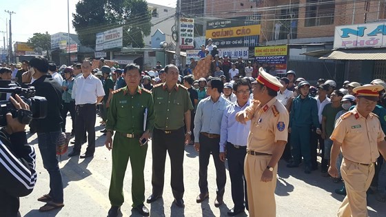 Tai nạn thảm khá»c trên QL 20, Ãt nhất 5 ngưá»i tá» vong tại chỠảnh 17