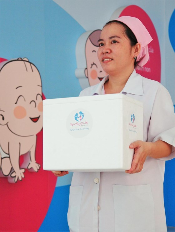 First human breast milk bank opened in Tu Du Maternity in HCMC ảnh 4