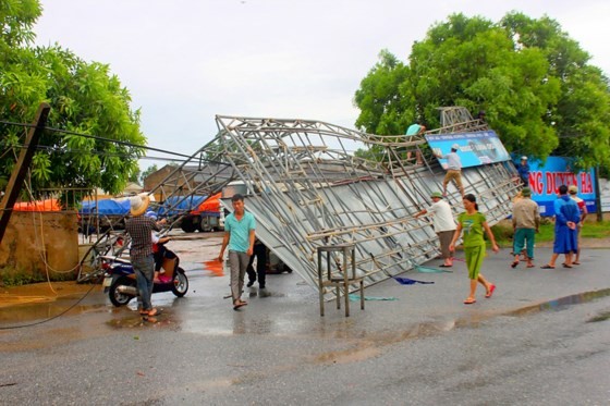 North- central region overcoming consequences after typhoon Talas ảnh 2