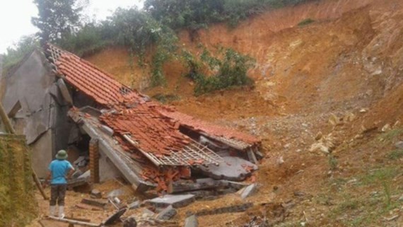93 deaths and missing due to downpour and flash flood ảnh 1