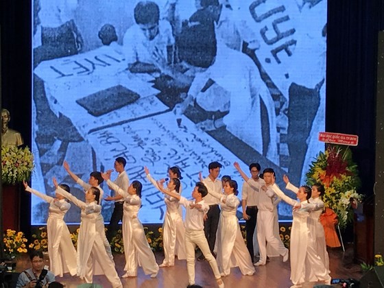 HCMC University of Social Sciences and Humanities marks 60th establishment ảnh 1