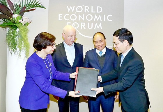 Cooperation agreement on building Center for Industry 4.0 in Vietnam ảnh 1
