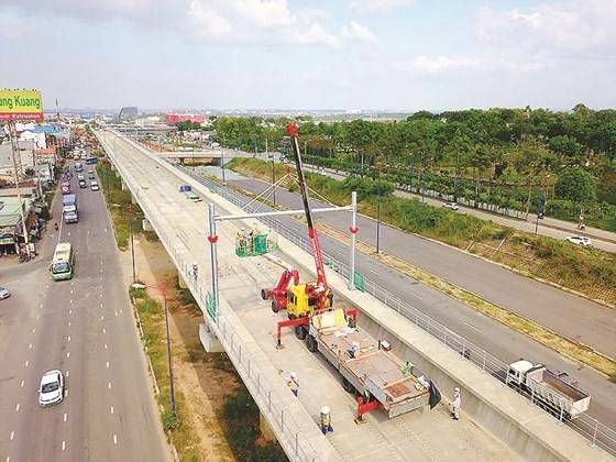 HCMC speeds up first metro line ảnh 5
